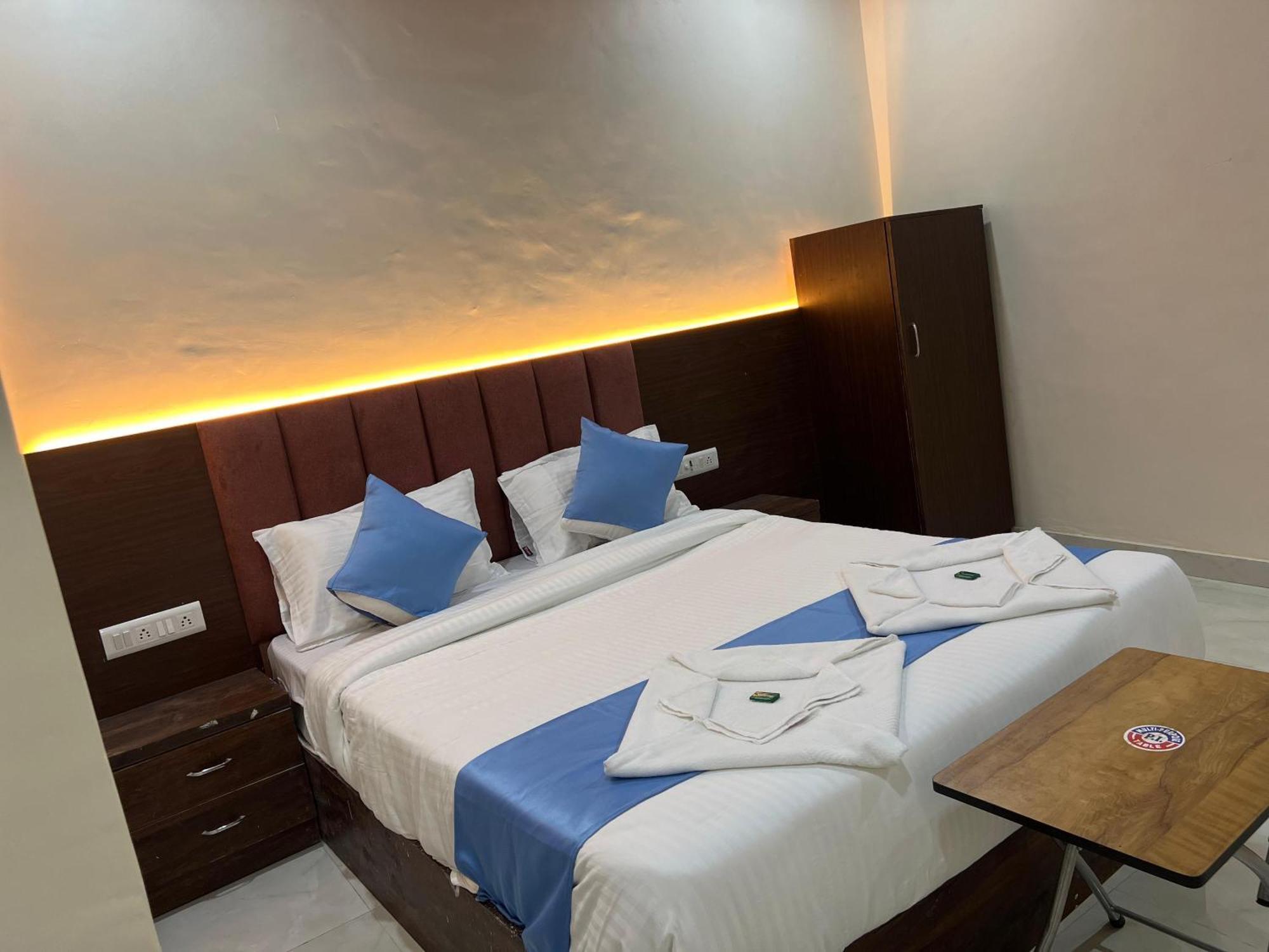 Pensión Fabhotel Surya Grand Bombay